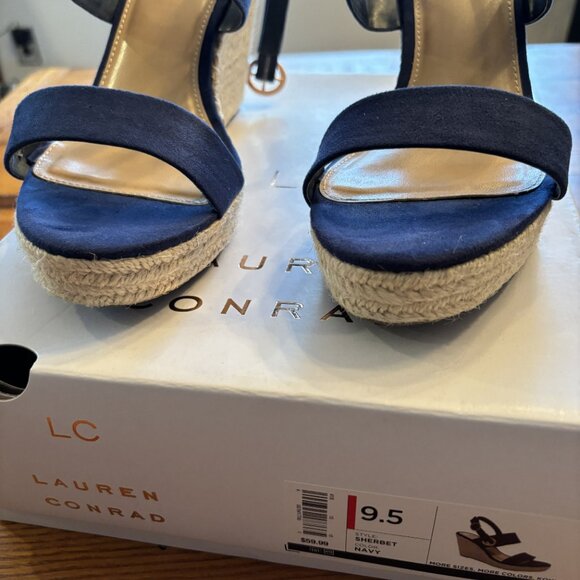Lauren Conrad Navy shoes - Picture 6 of 6